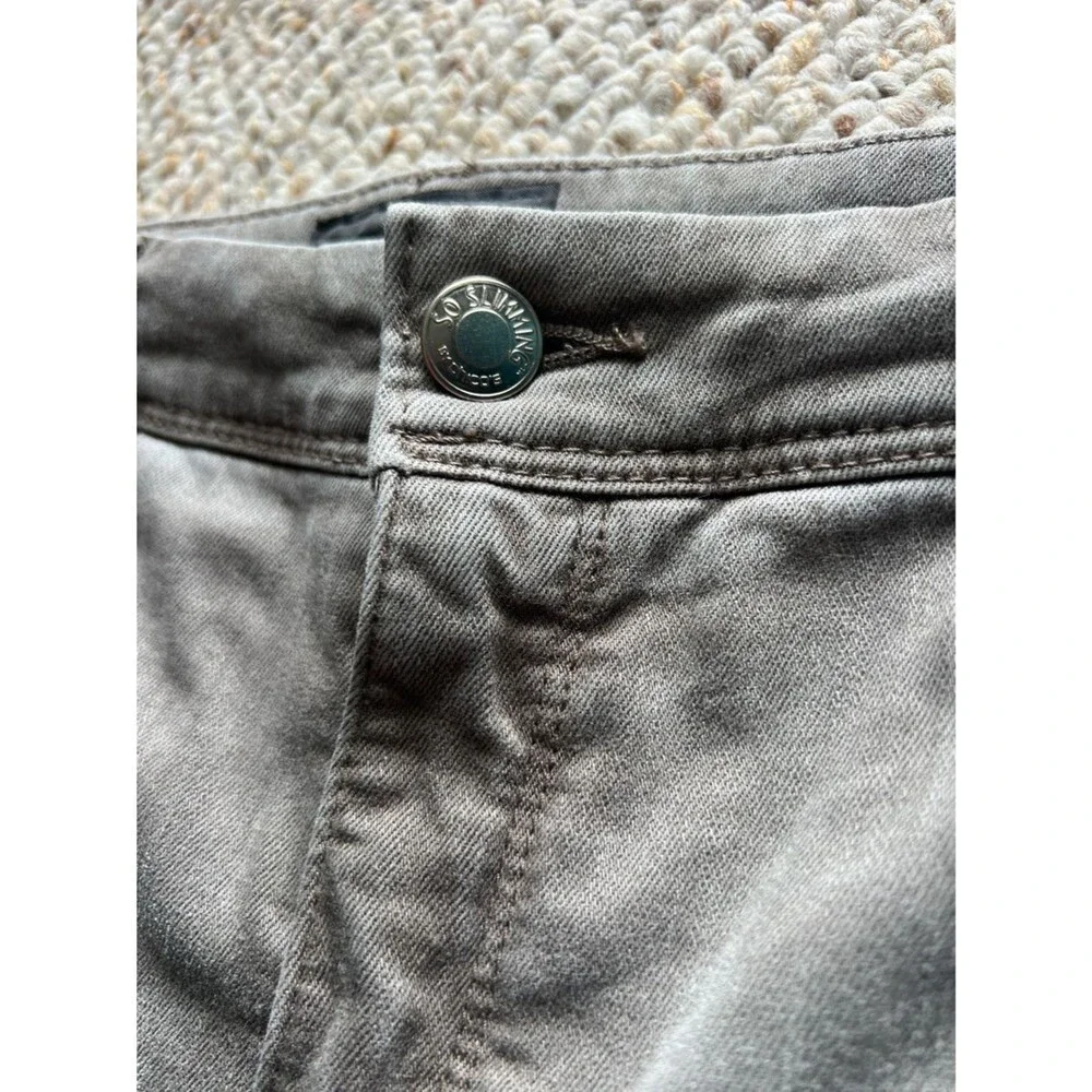 Chico’s So Slimming Jeans Sz 1 = 8/10 Gray Straight Leg